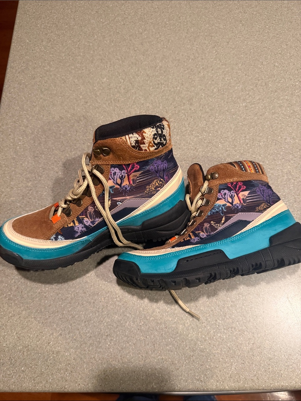 Inkkas trekking boots